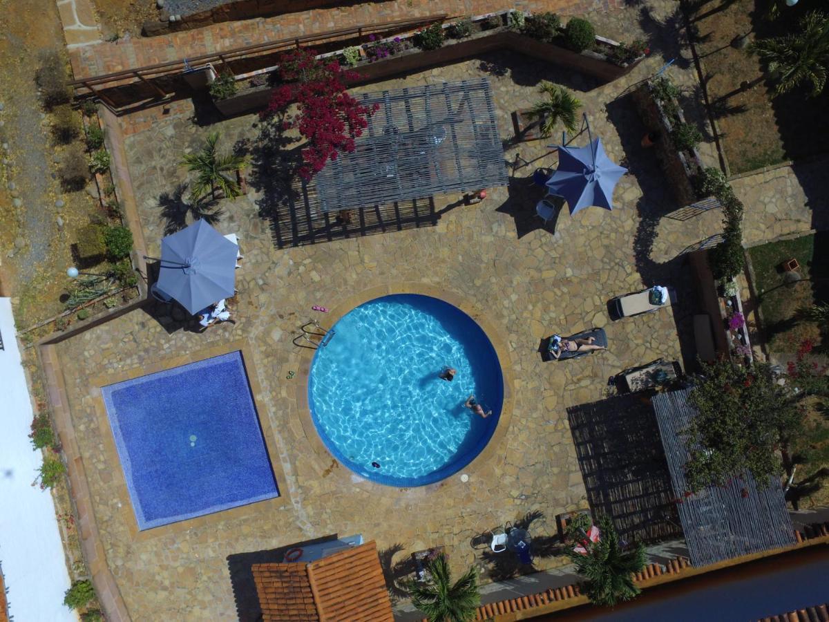 Hotel Santos De Piedra - Maranatha บาริชารา ภายนอก รูปภาพ
