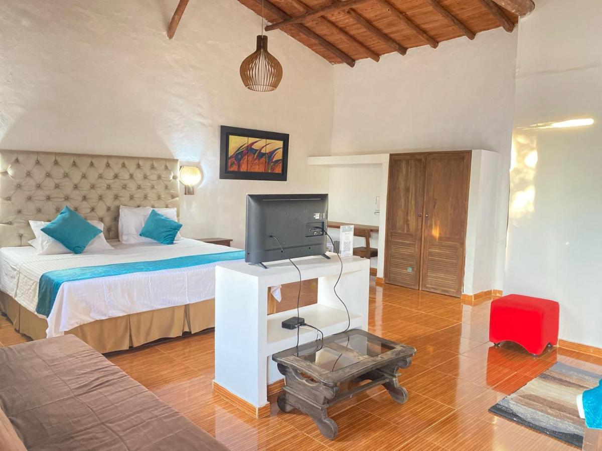 Hotel Santos De Piedra - Maranatha บาริชารา ภายนอก รูปภาพ