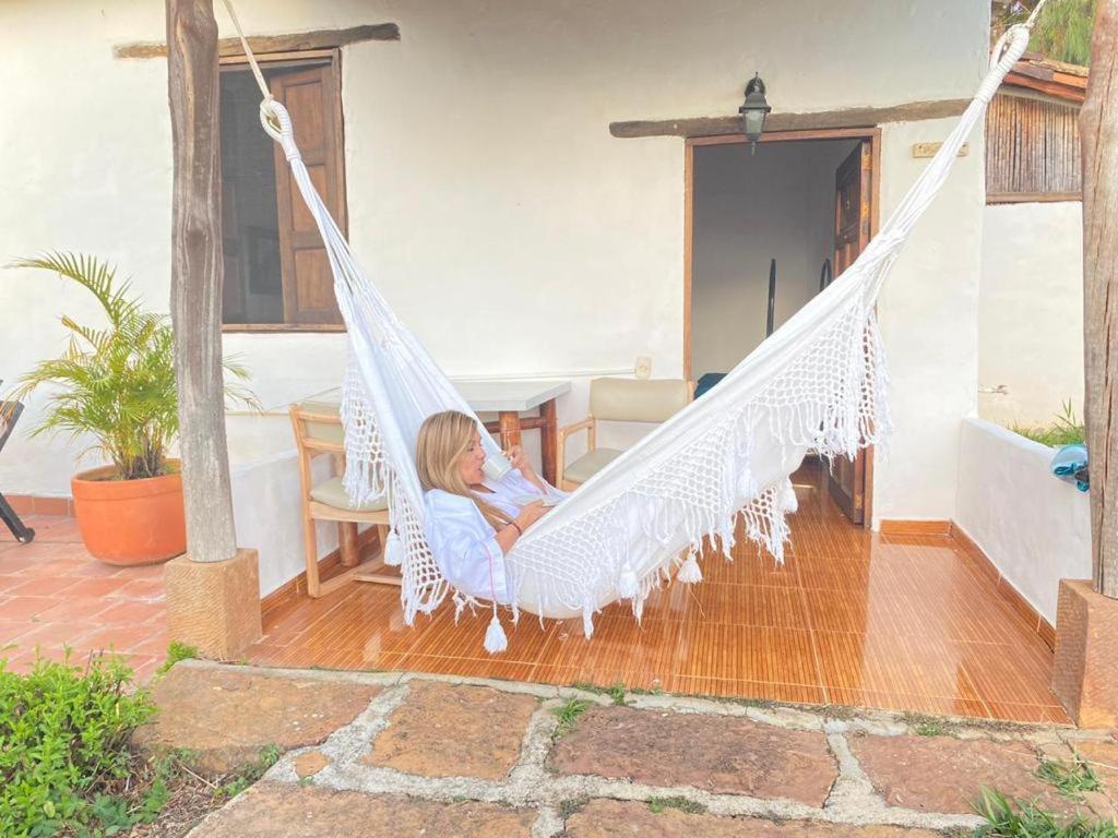 Hotel Santos De Piedra - Maranatha บาริชารา ภายนอก รูปภาพ