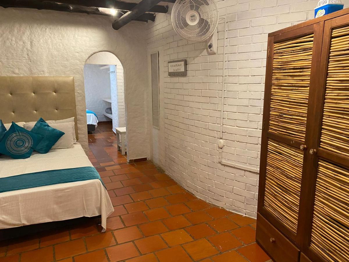 Hotel Santos De Piedra - Maranatha บาริชารา ภายนอก รูปภาพ