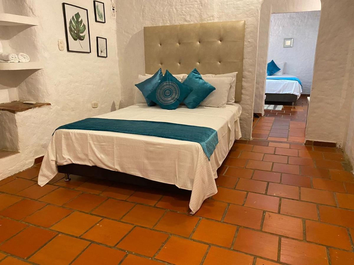 Hotel Santos De Piedra - Maranatha บาริชารา ภายนอก รูปภาพ