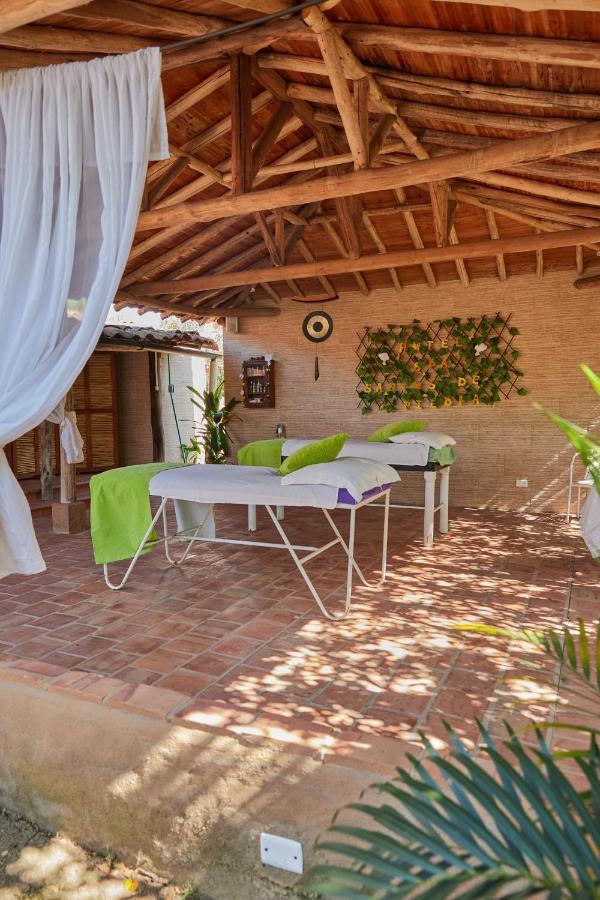 Hotel Santos De Piedra - Maranatha บาริชารา ภายนอก รูปภาพ